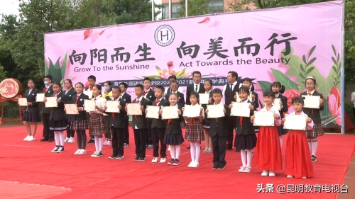 40ff3b289af24d25a37d1db1a651e9d4